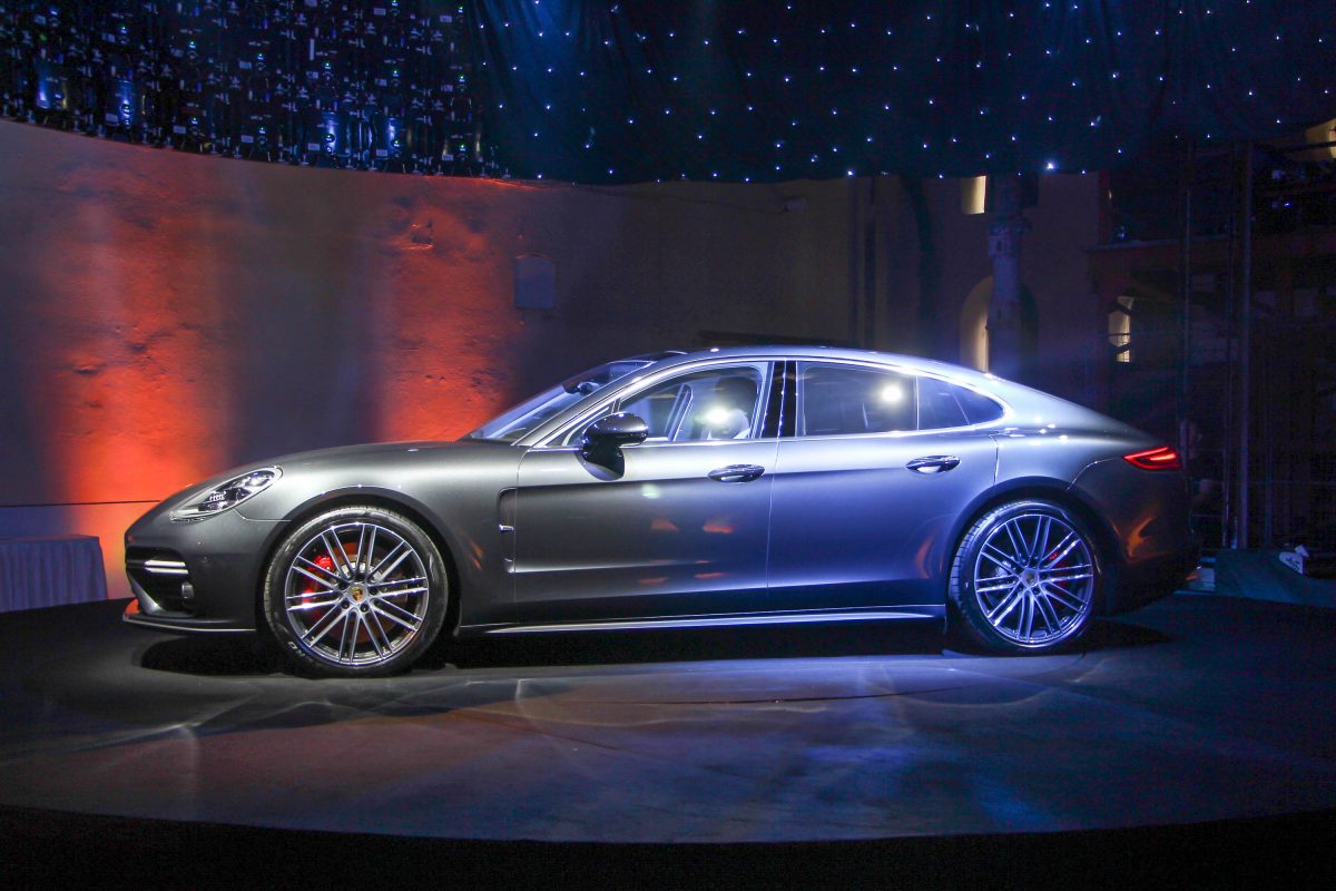 PORSCHE PANAMERA