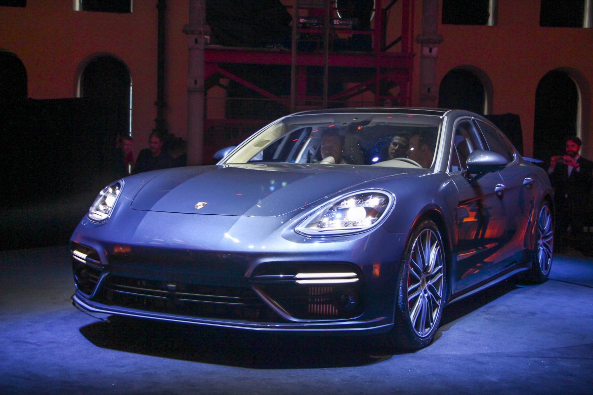 PORSCHE PANAMERA