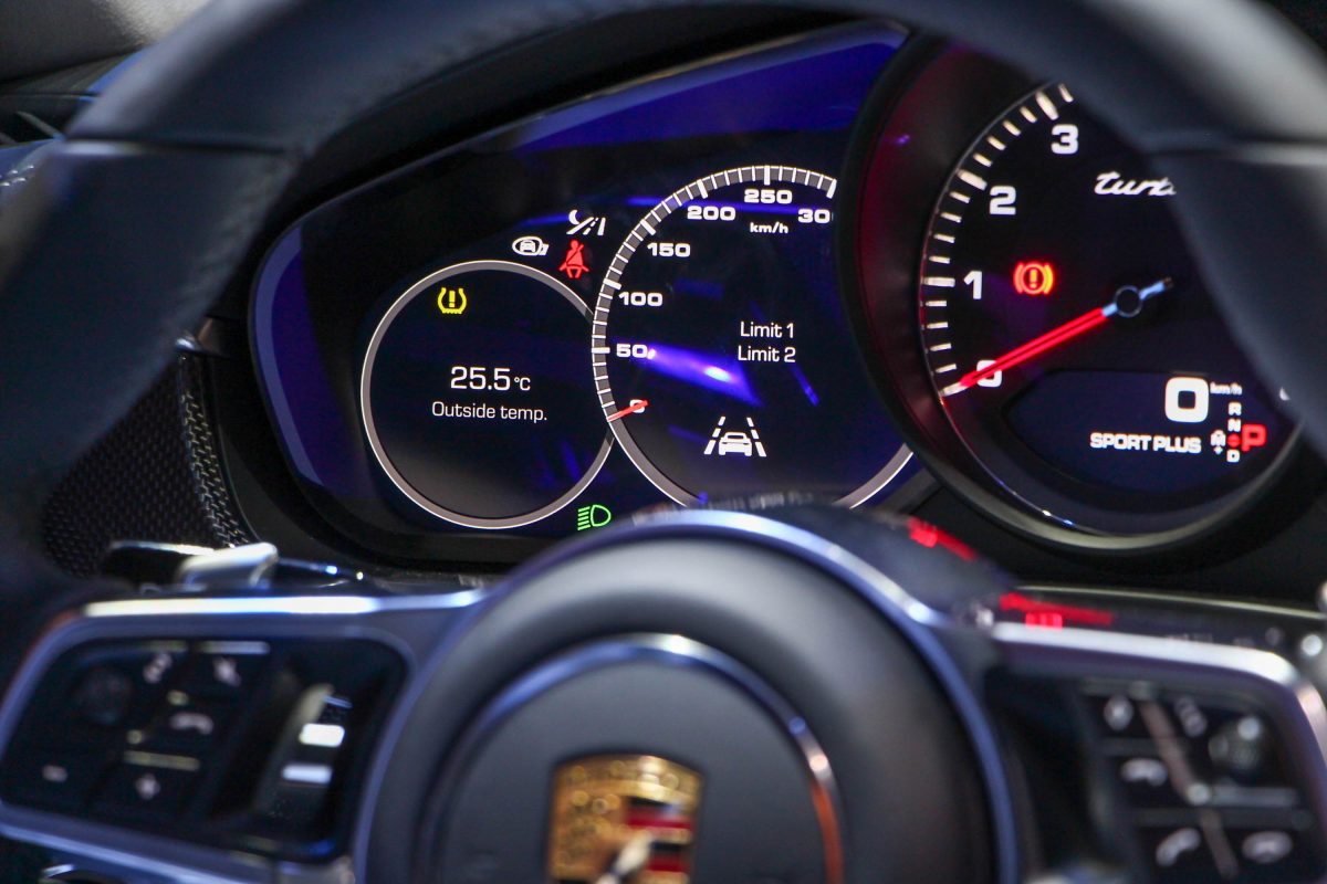 PORSCHE PANAMERA