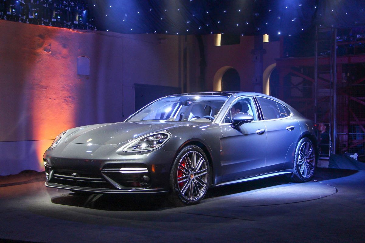 PORSCHE PANAMERA