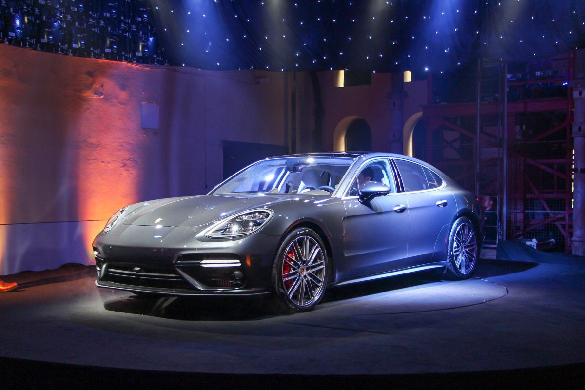 PORSCHE PANAMERA