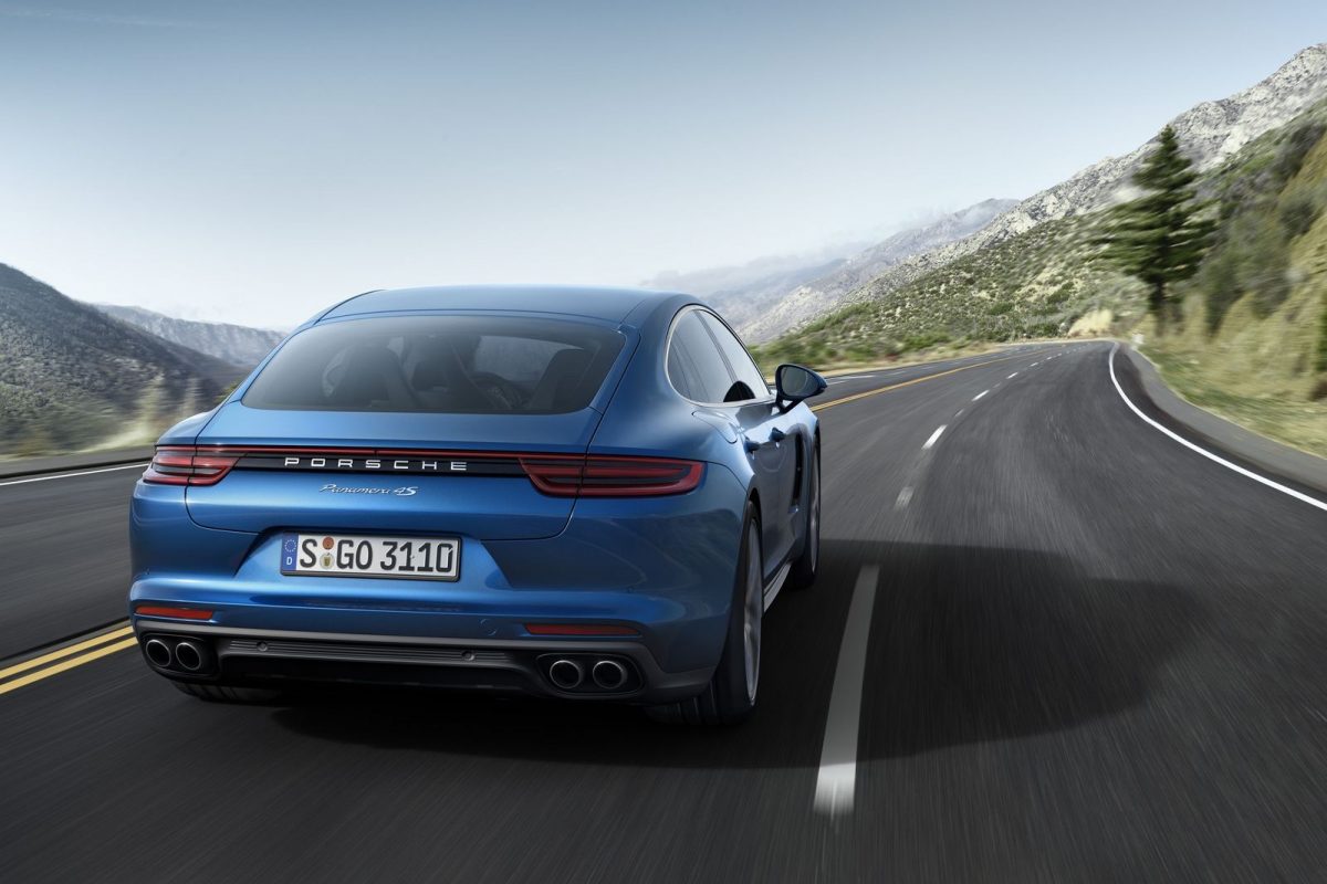 PORSCHE PANAMERA