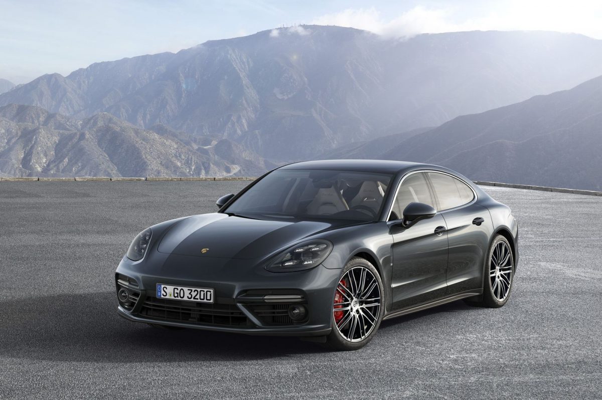 PORSCHE PANAMERA