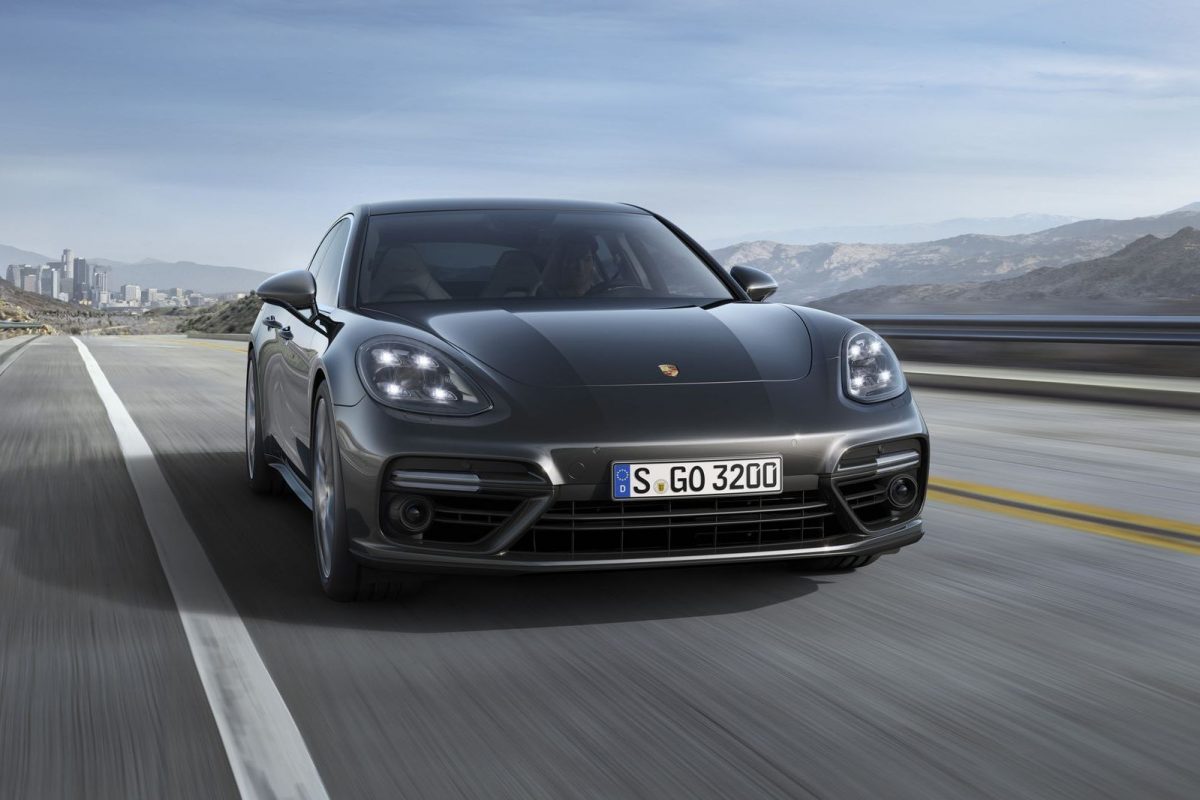 PORSCHE PANAMERA
