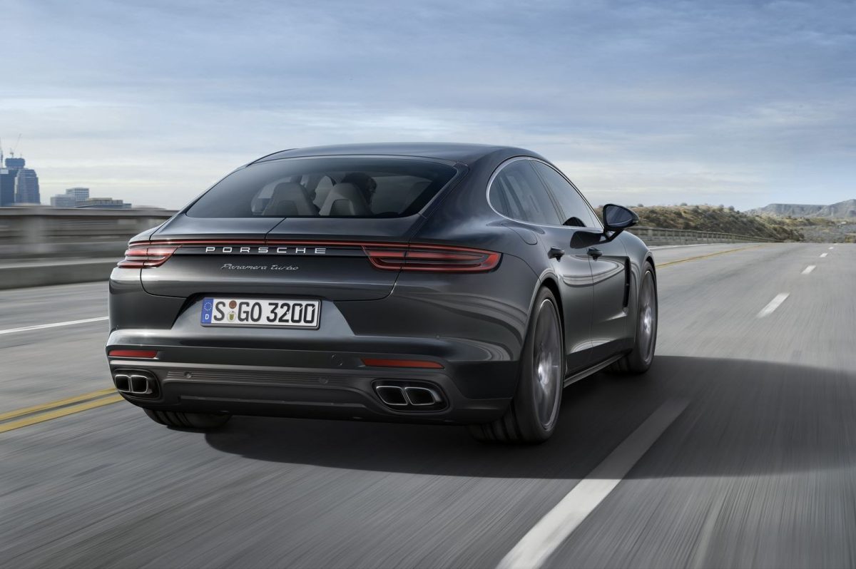 PORSCHE PANAMERA
