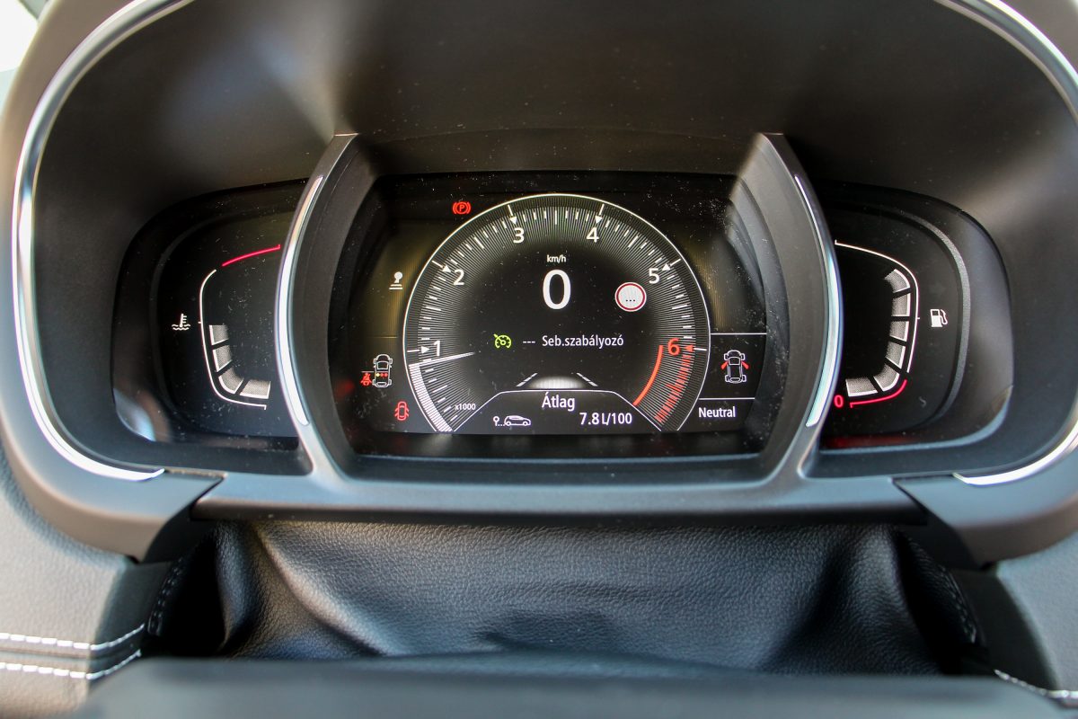 RENAULT SCENIC