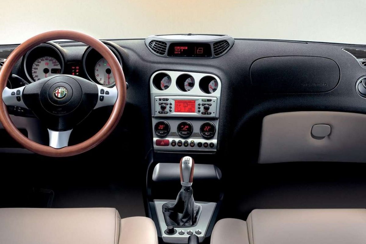 ALFA ROMEO 156