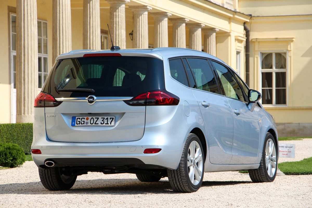OPEL ZAFIRA TOURER