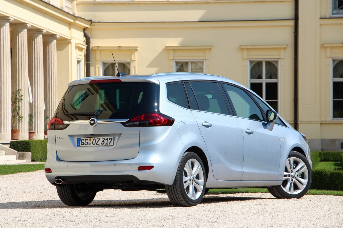 OPEL ZAFIRA TOURER