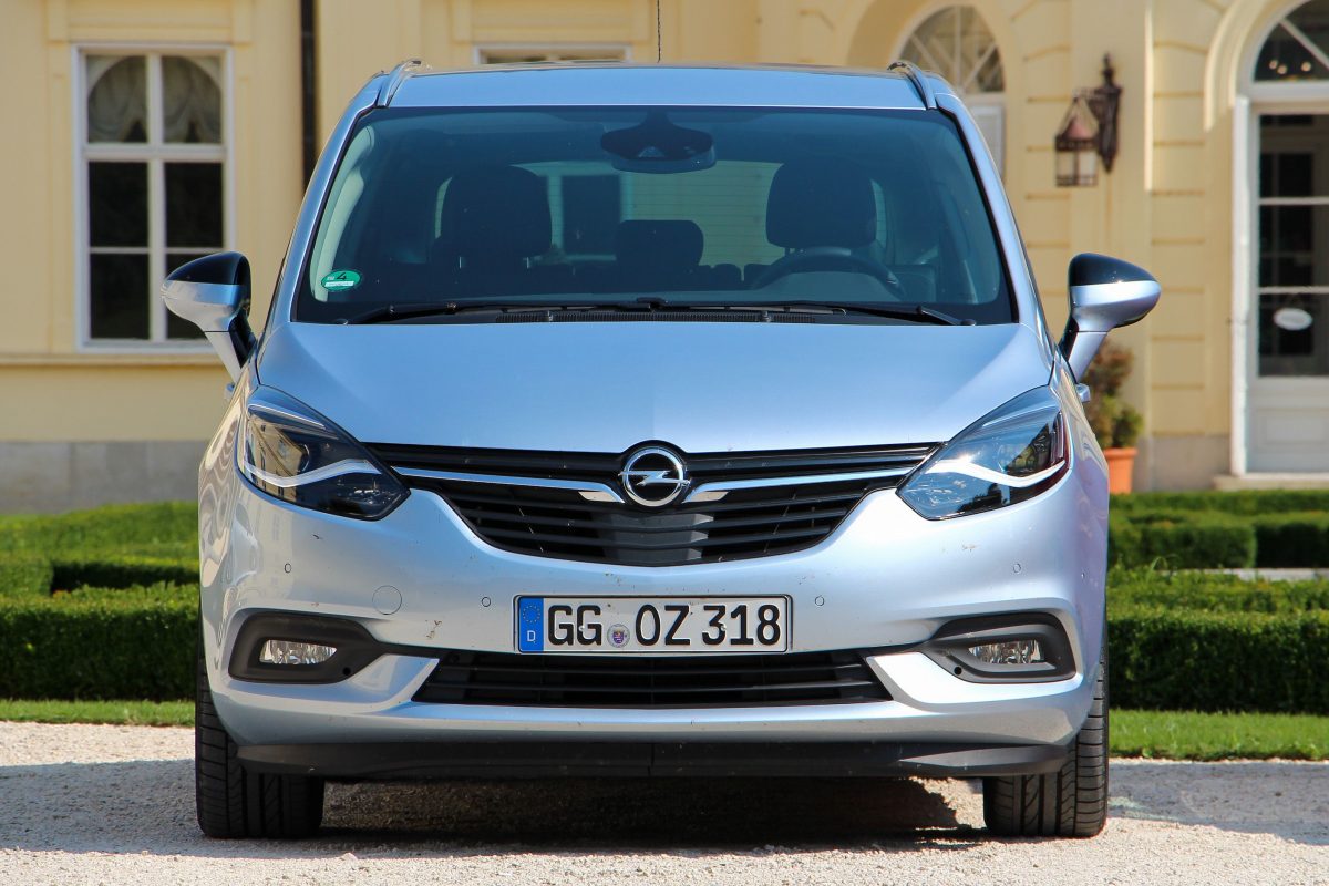 OPEL ZAFIRA TOURER