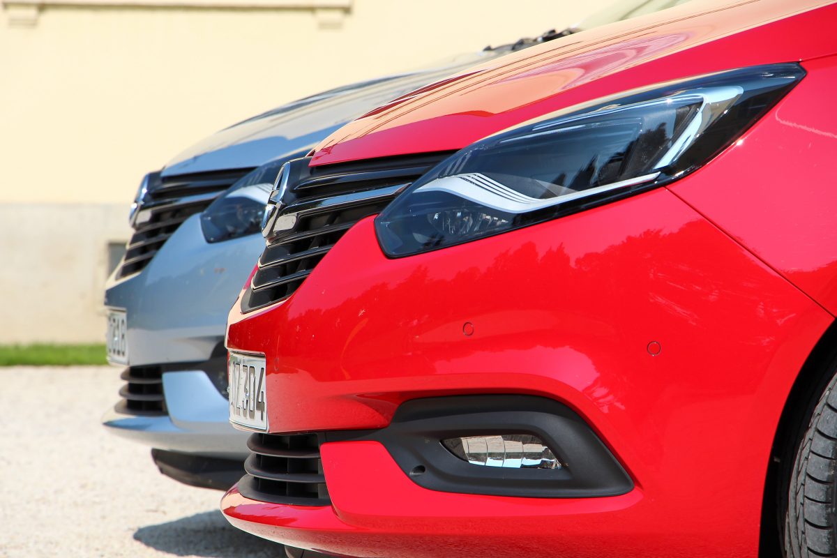 OPEL ZAFIRA TOURER