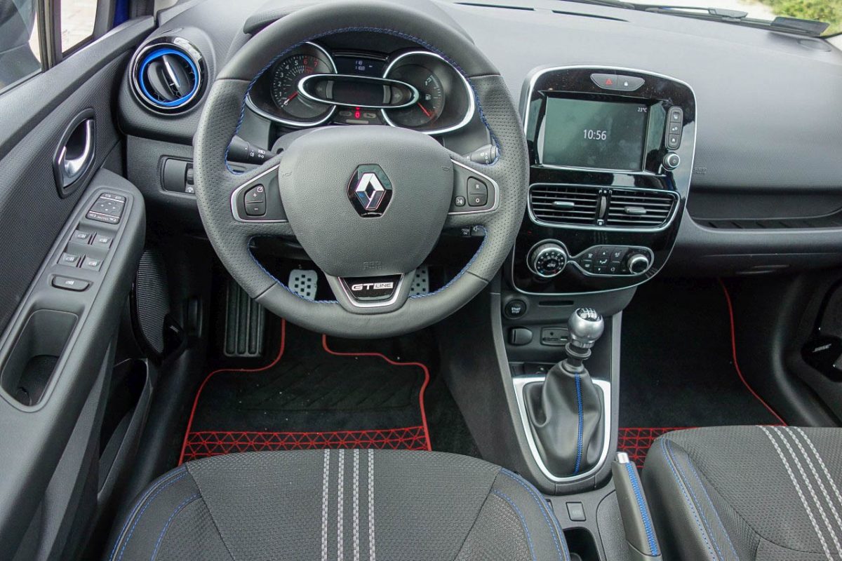 RENAULT CLIO