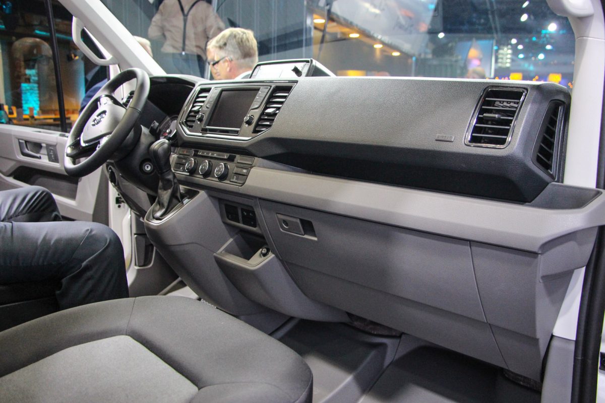 VOLKSWAGEN CRAFTER