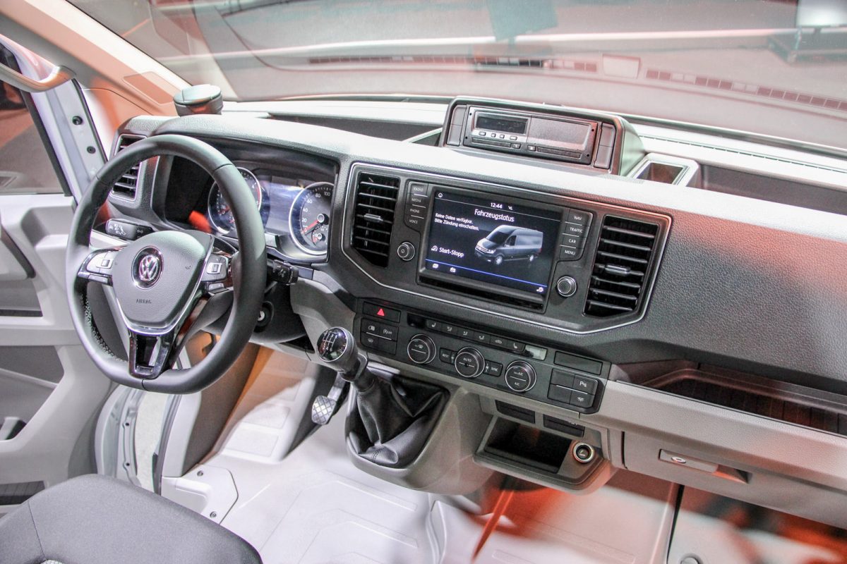 VOLKSWAGEN CRAFTER