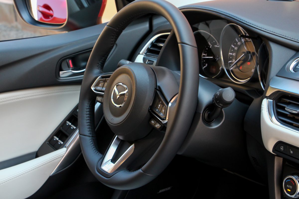 MAZDA 6