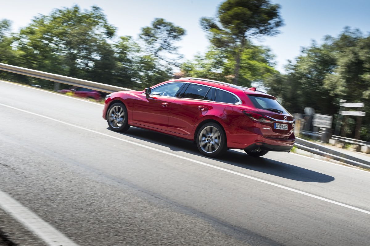 MAZDA 6