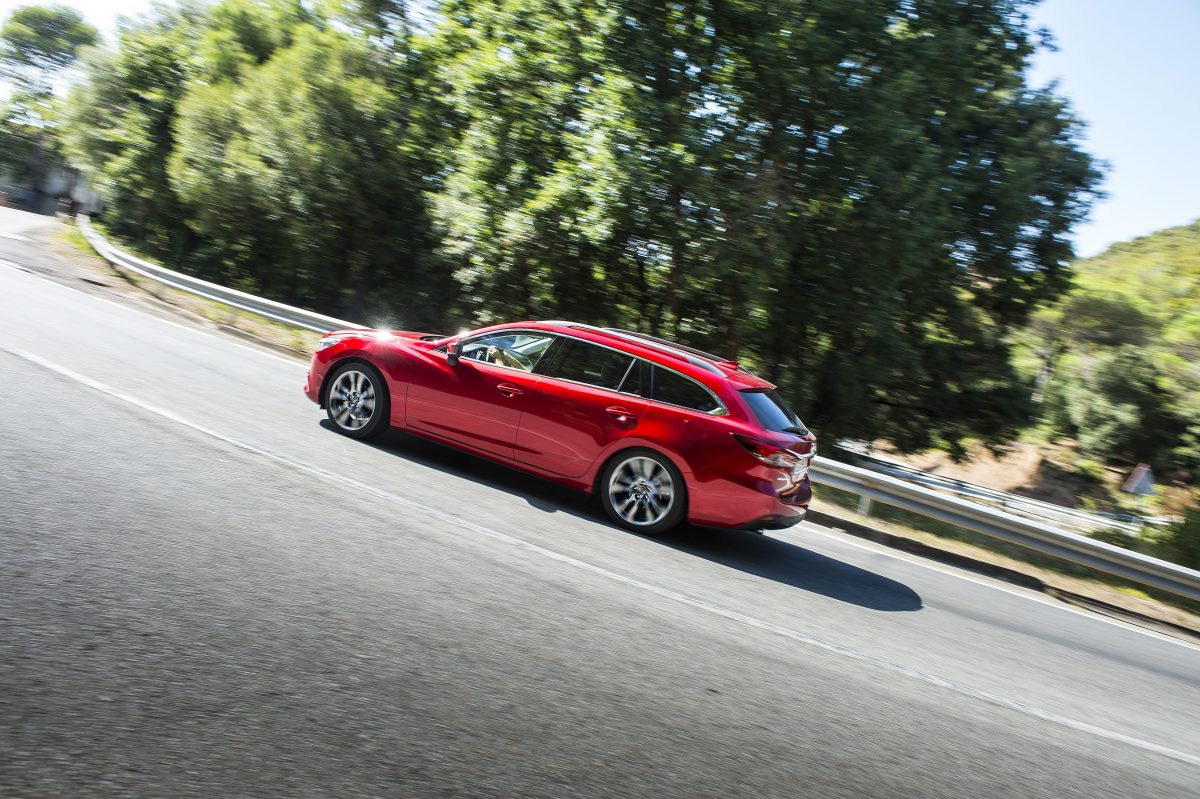 MAZDA 6