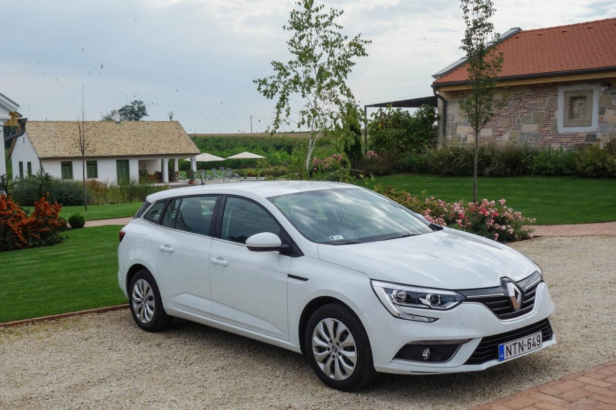 RENAULT MEGANE