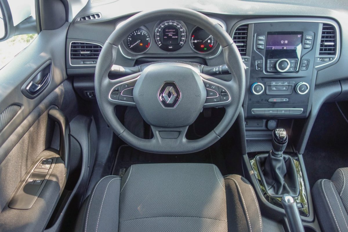 RENAULT MEGANE