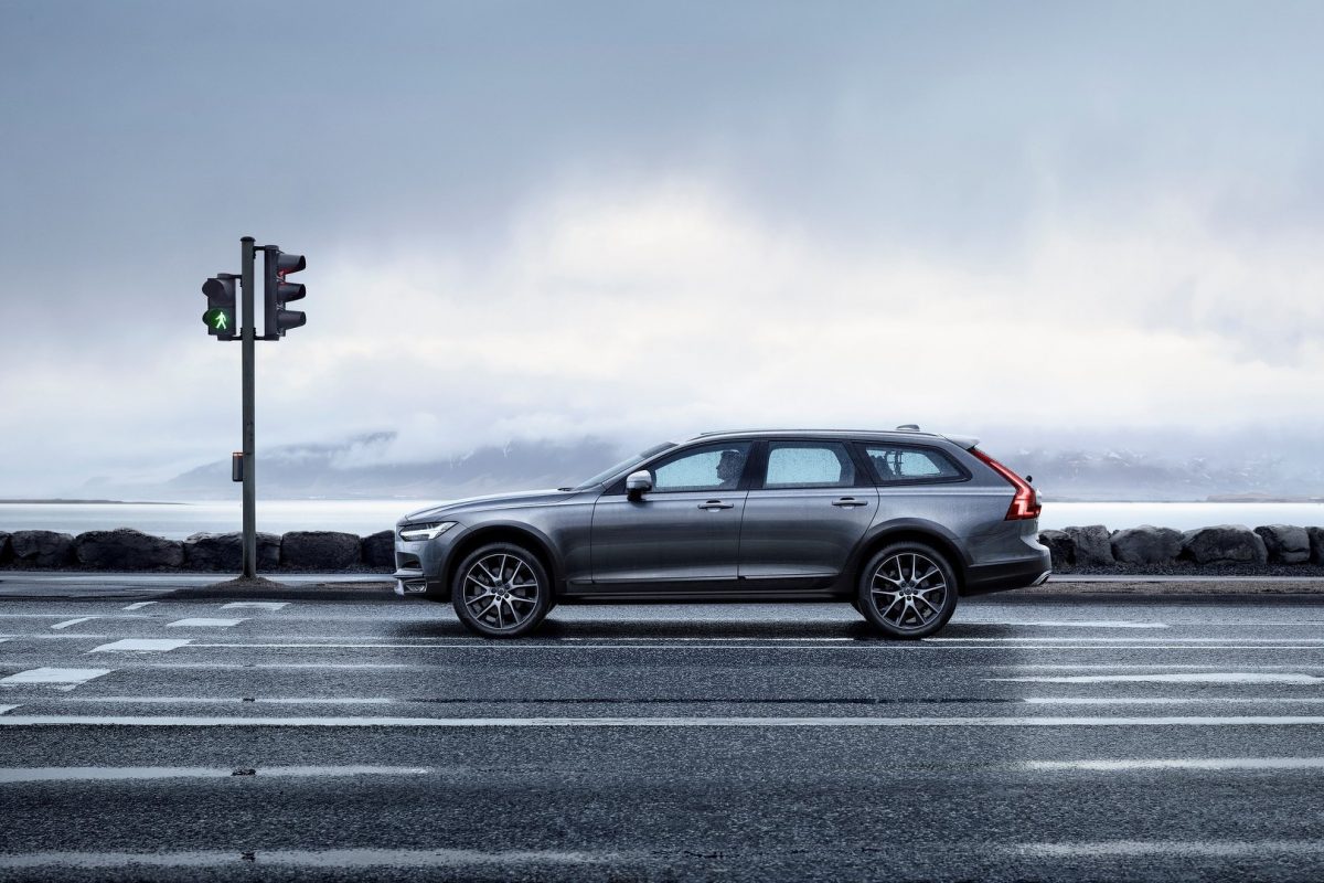 VOLVO V90