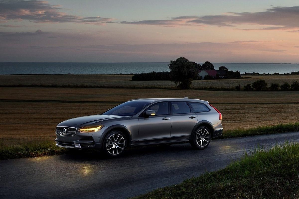 VOLVO V90