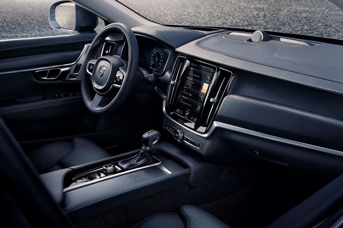 VOLVO V90