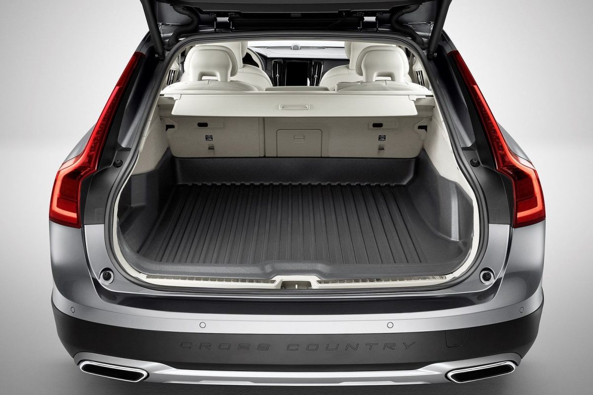 VOLVO V90