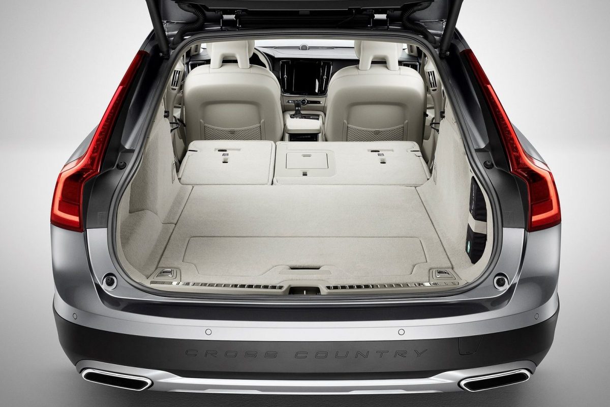 VOLVO V90