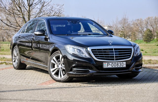 Ha kell egy kis luxus - Mercedes-Benz S 350 d használtteszt