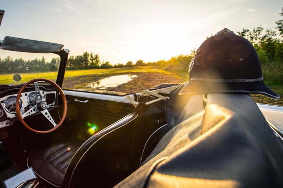TRIUMPH TR4