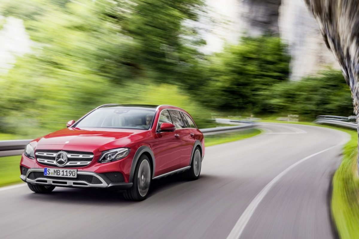 MERCEDES-BENZ E-OSZTÁLY