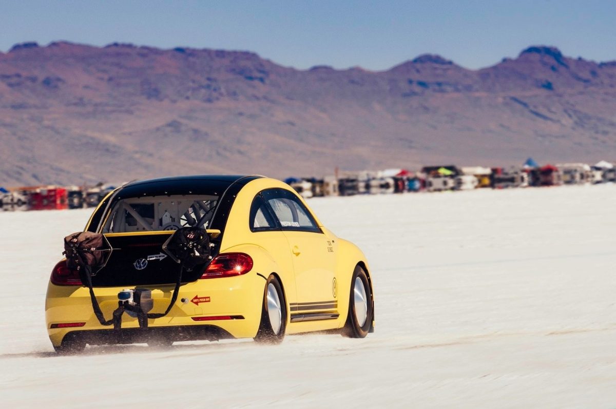 VOLKSWAGEN NEW BEETLE