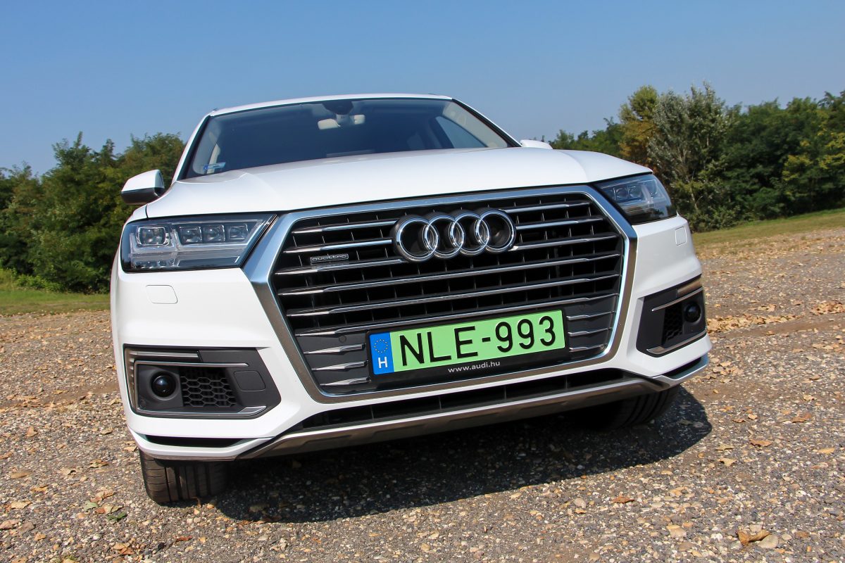 AUDI Q7