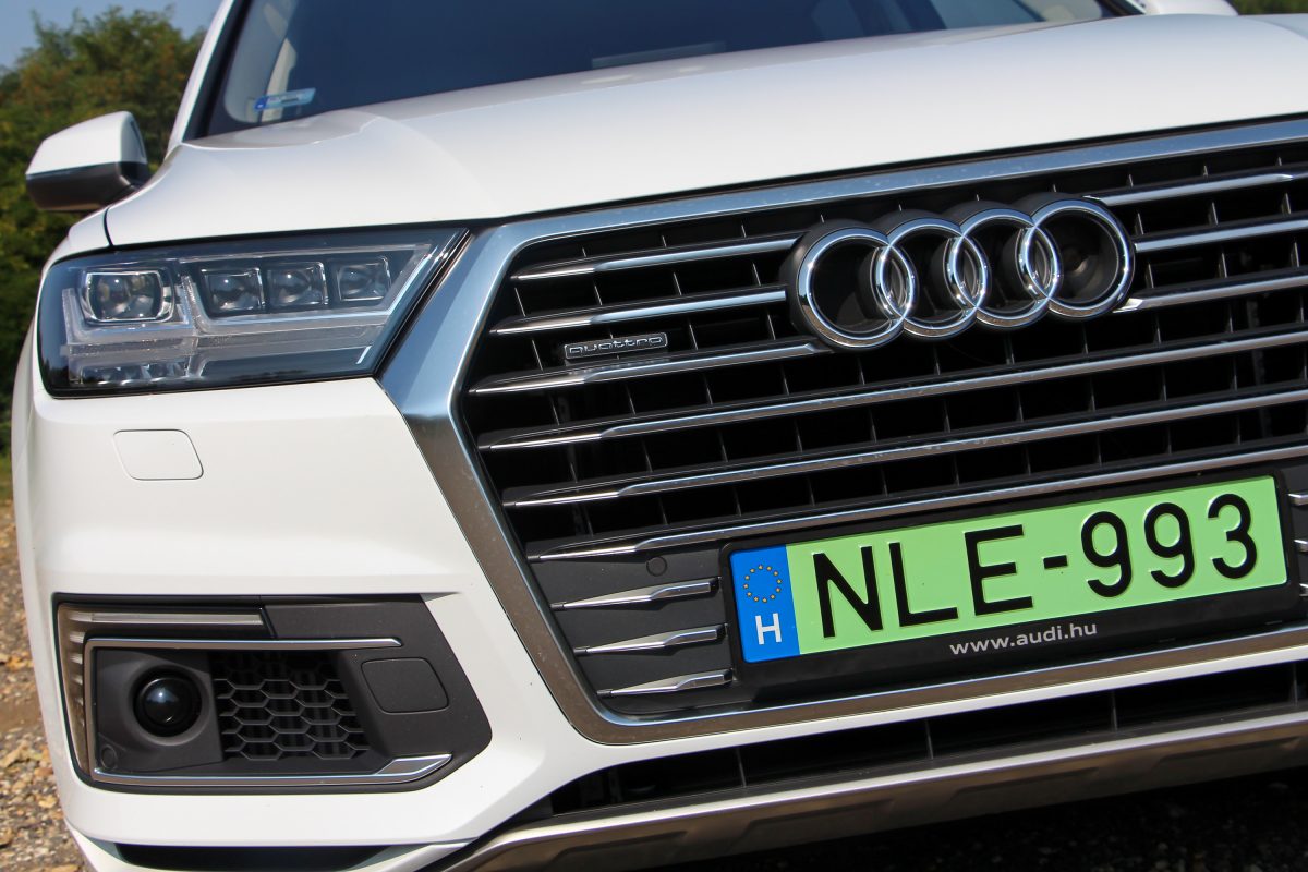 AUDI Q7