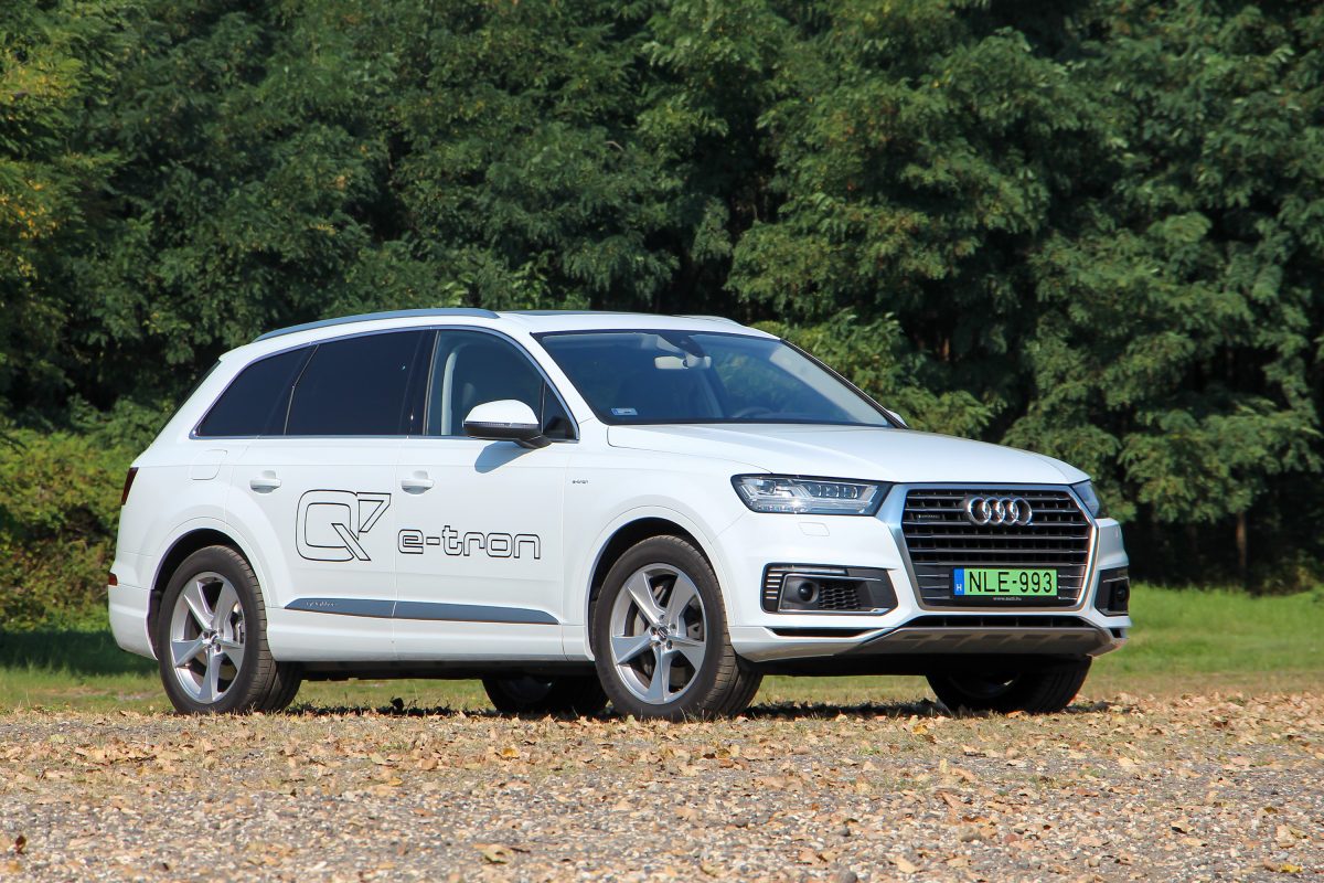 AUDI Q7