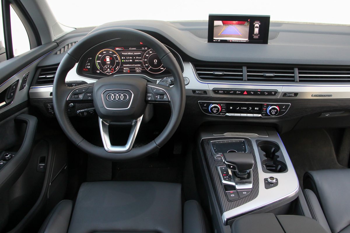 AUDI Q7