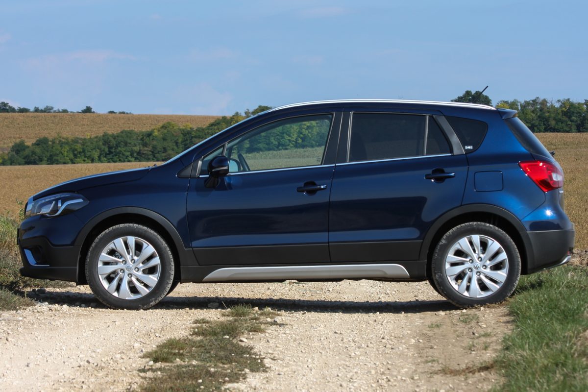 SUZUKI SX4