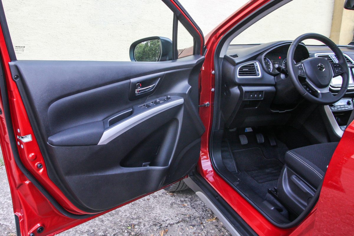 SUZUKI SX4