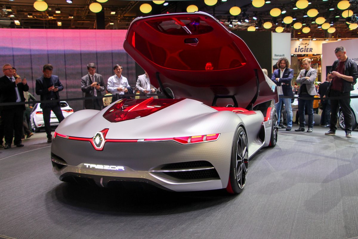 RENAULT