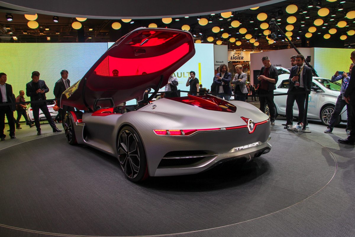 RENAULT