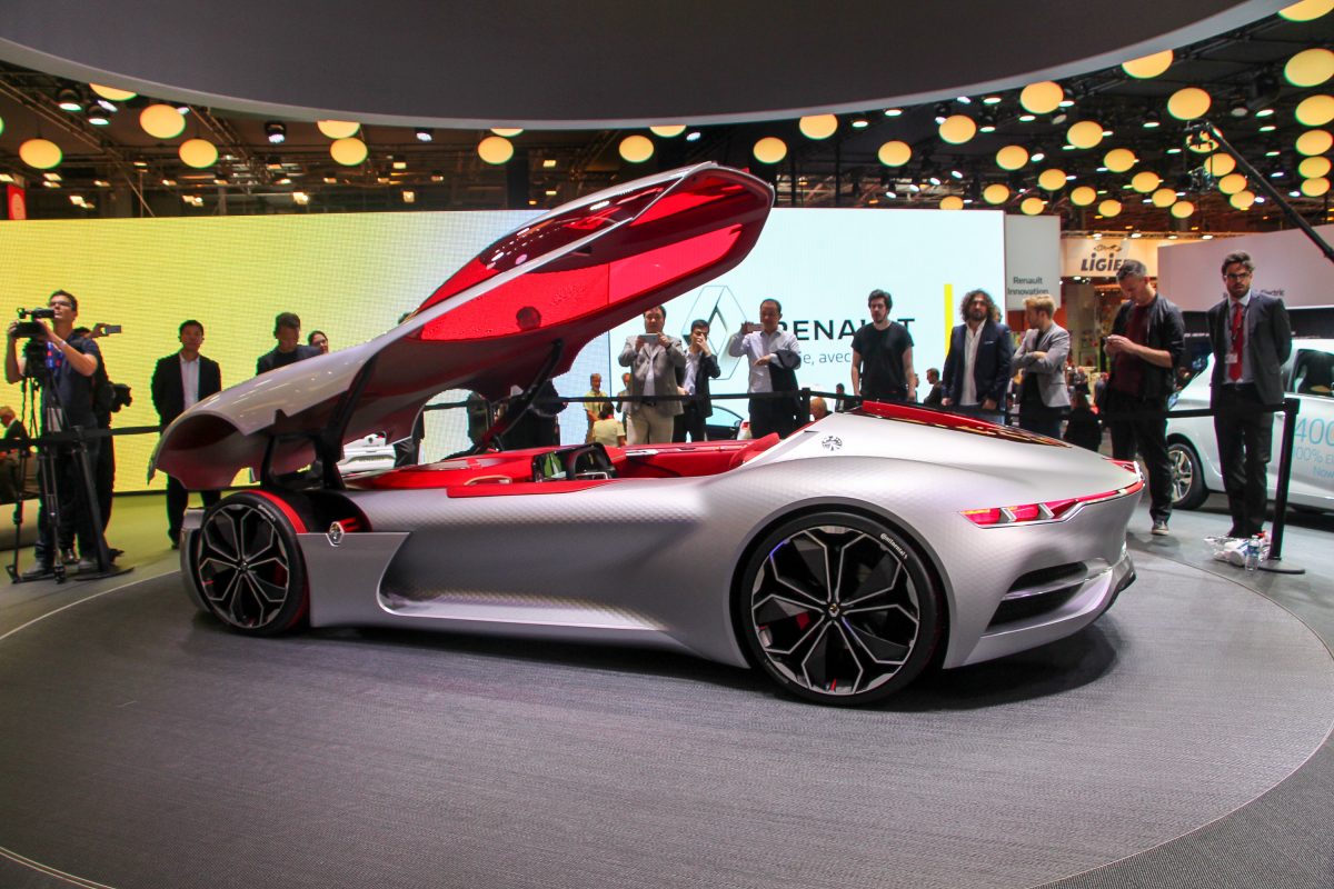 RENAULT