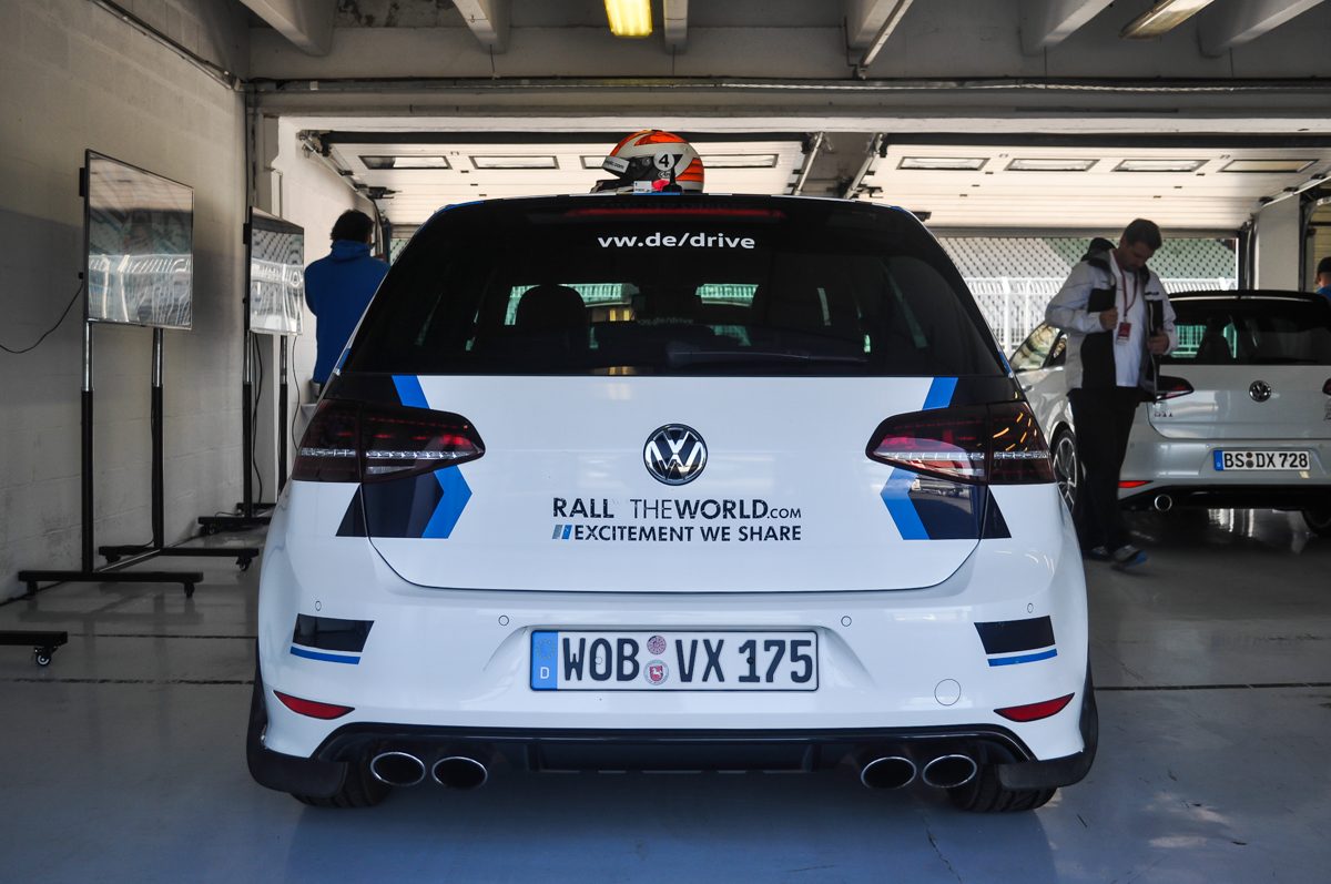 VOLKSWAGEN