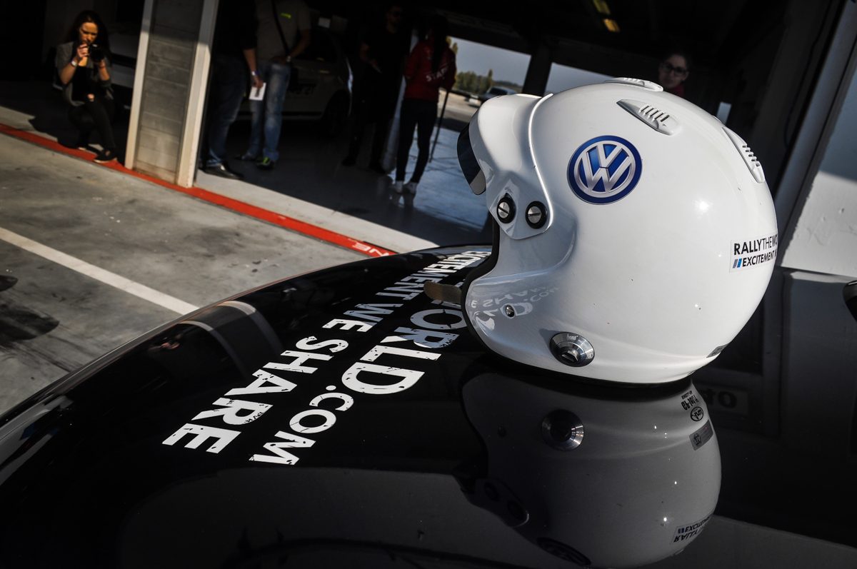 VOLKSWAGEN