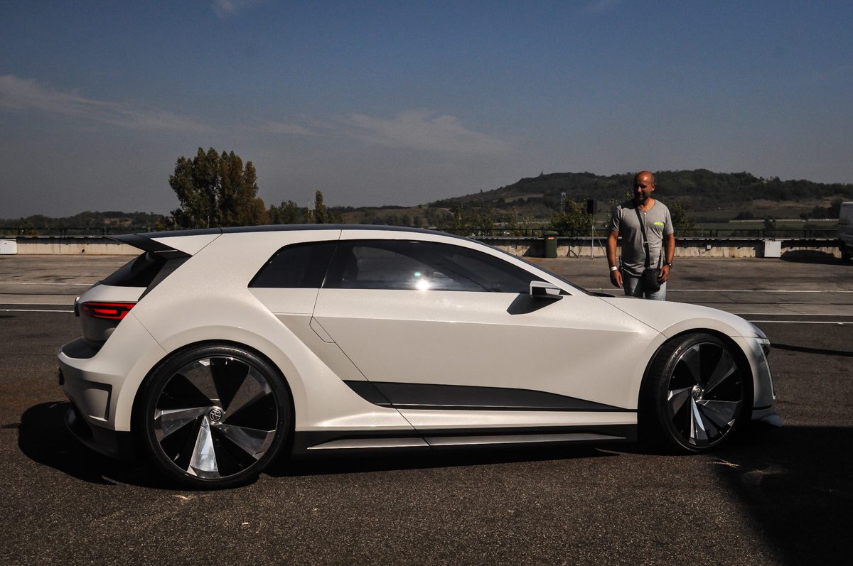 VOLKSWAGEN