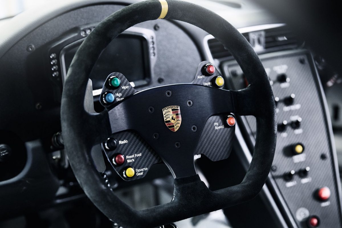 PORSCHE 911