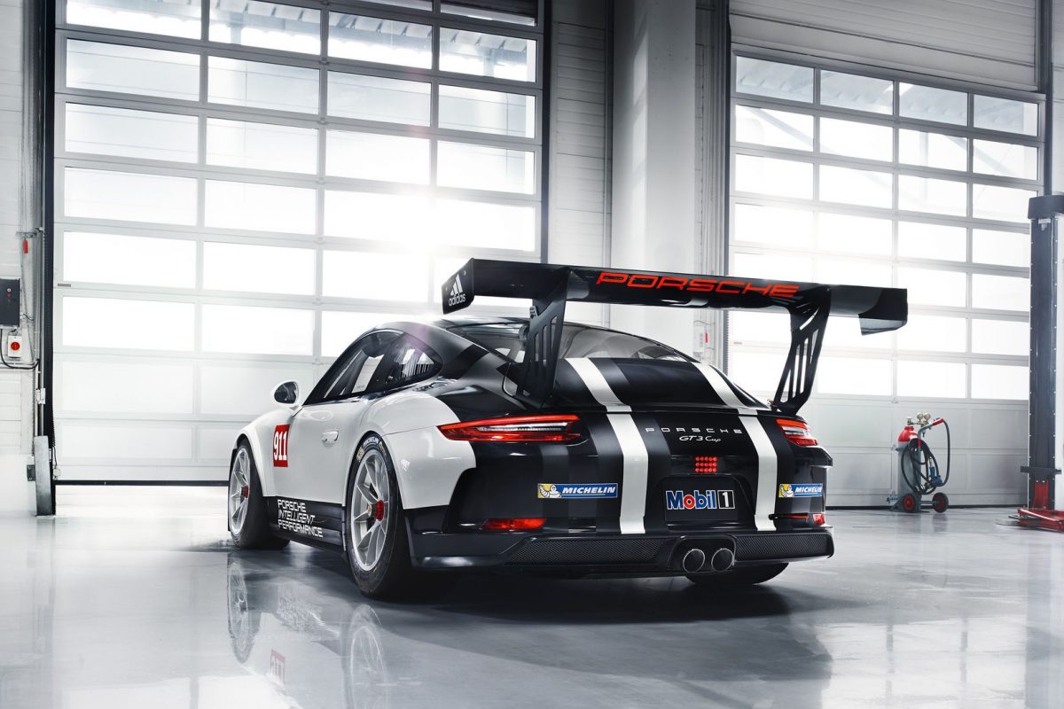PORSCHE 911