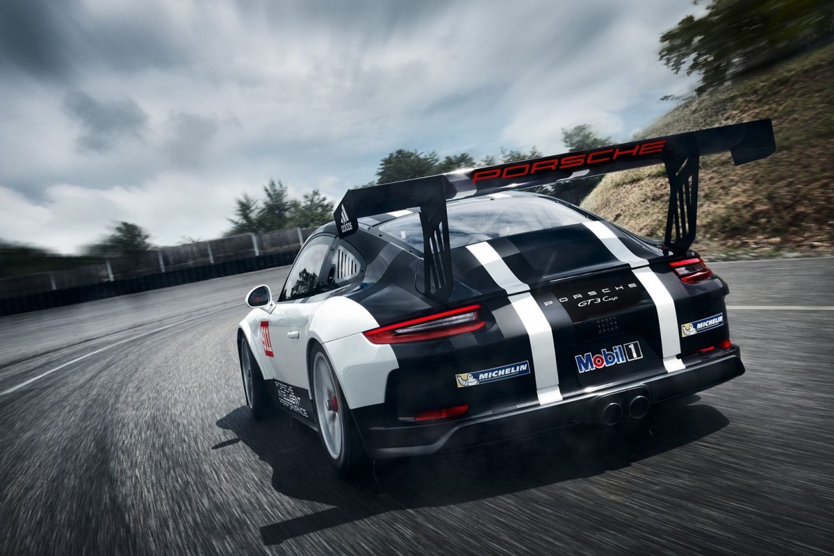 PORSCHE 911