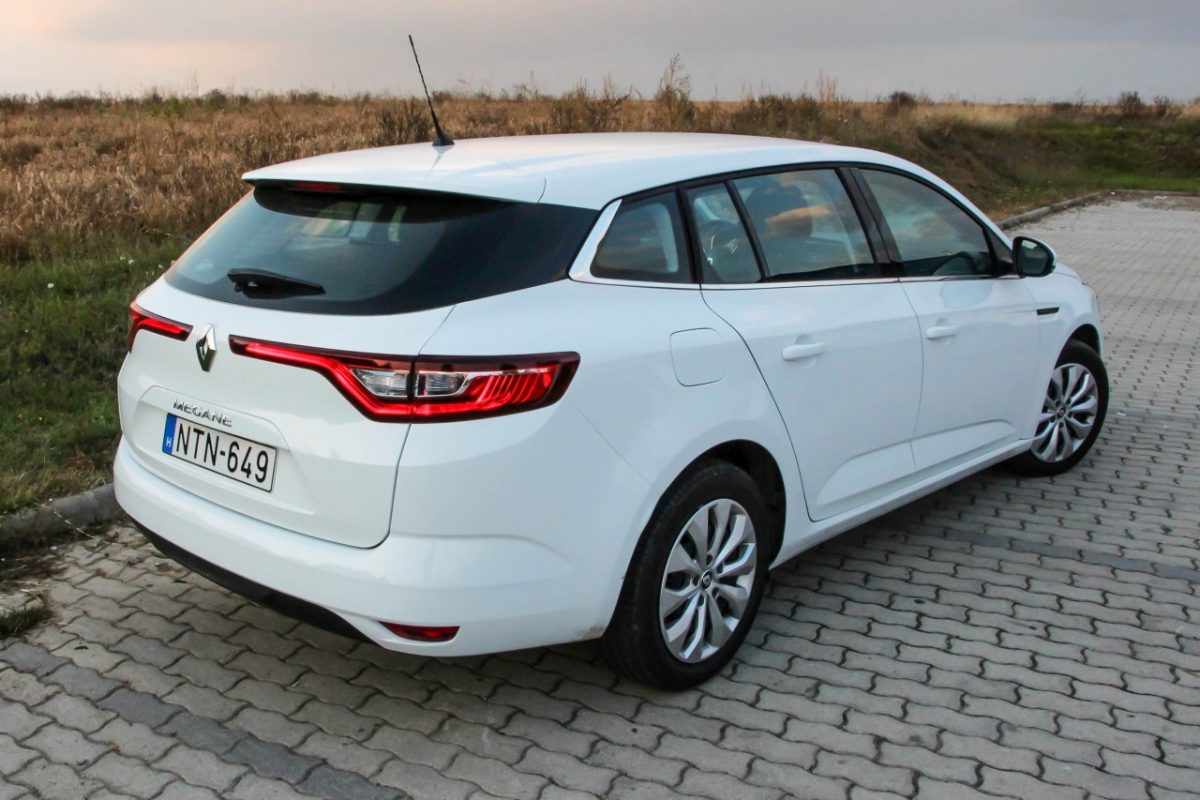 RENAULT MEGANE