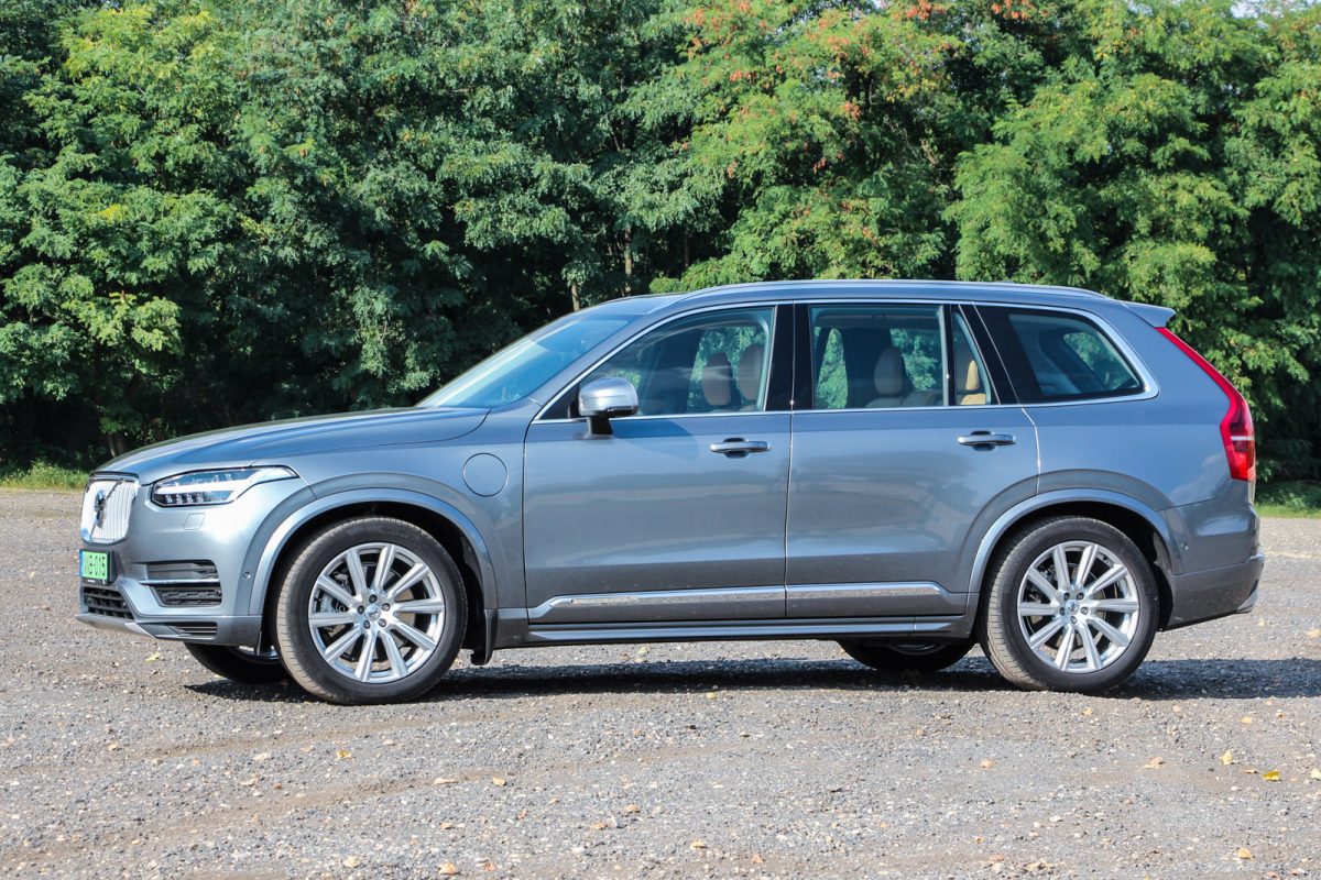 VOLVO XC90
