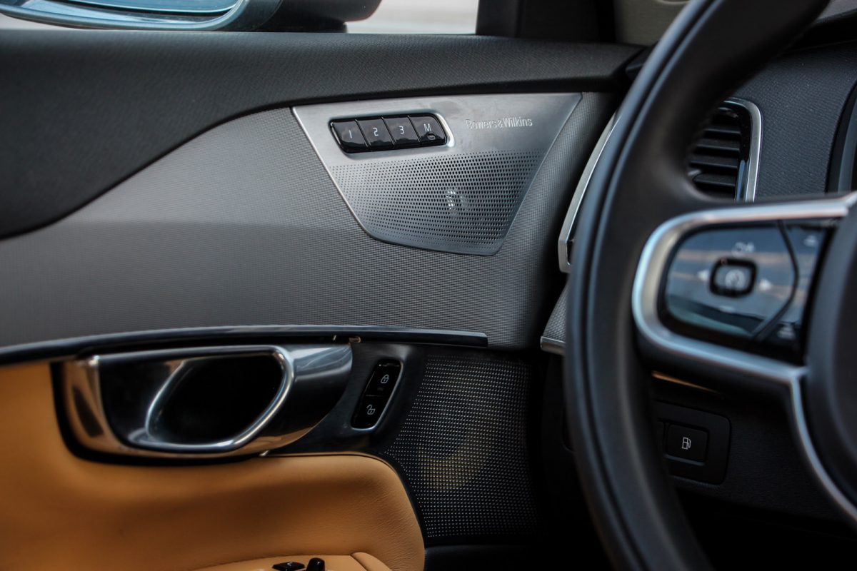 VOLVO XC90
